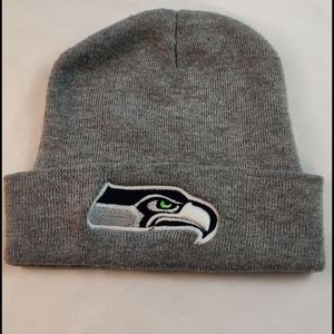 Gray Knit Seattle Seahawks Cap